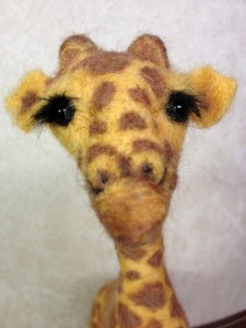 Needle felted giraffe (1)